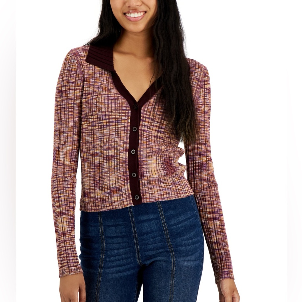 Size Small Junior’s cozy space-dyed collared sweater from Hooked Up by IOT